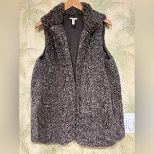 Brittany Black vest. Size XL